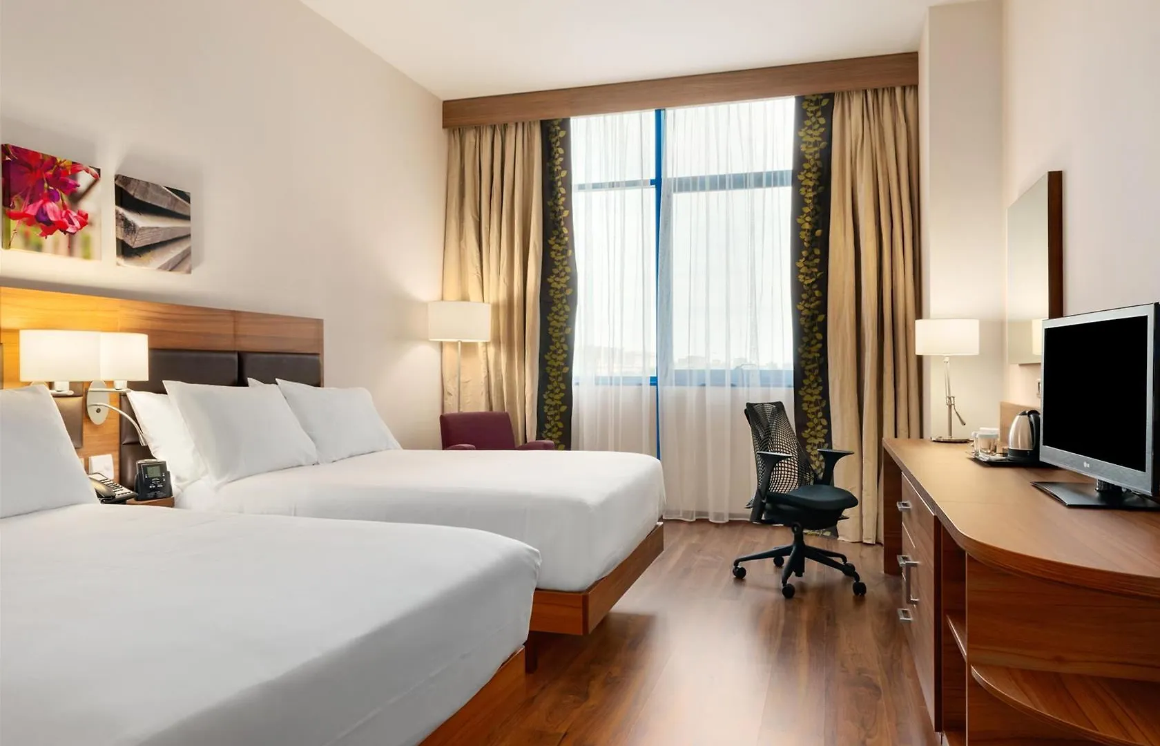 Hilton Garden Inn Μάλαγα 4*,