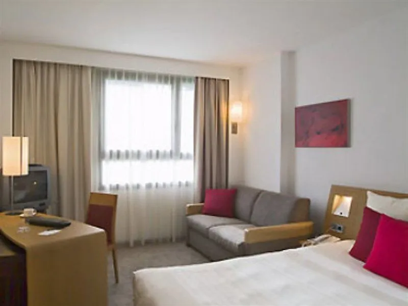 Hilton Garden Inn Μάλαγα 4*,